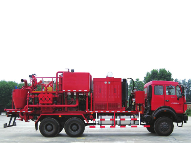 壓裂車(chē)(固井車(chē))